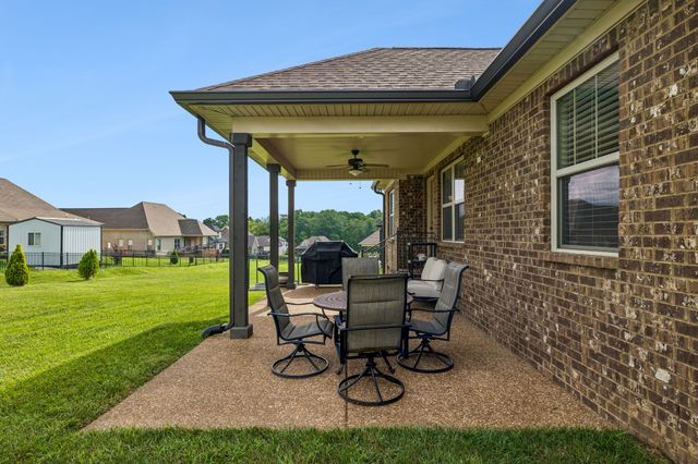 208 Ernest Dr, Lebanon, TN 37087