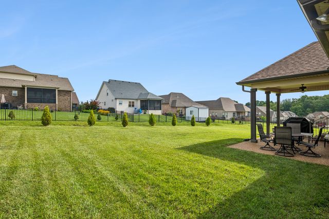 208 Ernest Dr, Lebanon, TN 37087