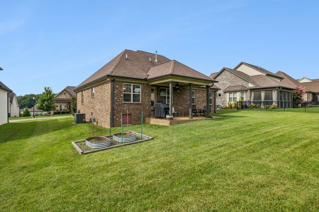 208 Ernest Dr, Lebanon, TN 37087