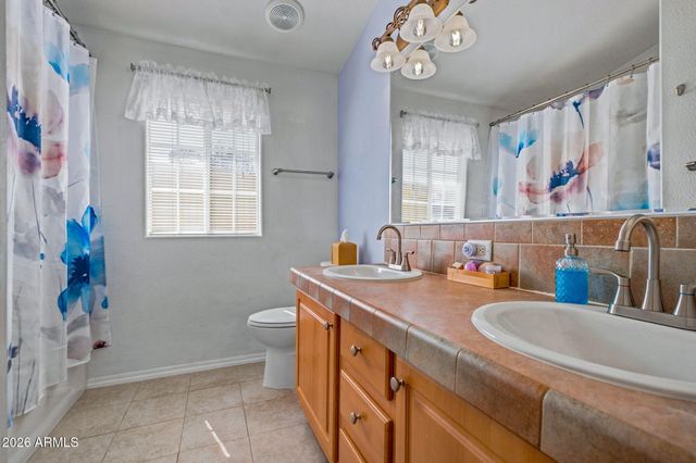 201 S Greenfield Road 128, Mesa, AZ 85206