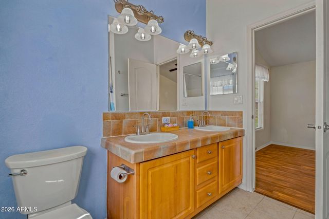 201 S Greenfield Road 128, Mesa, AZ 85206