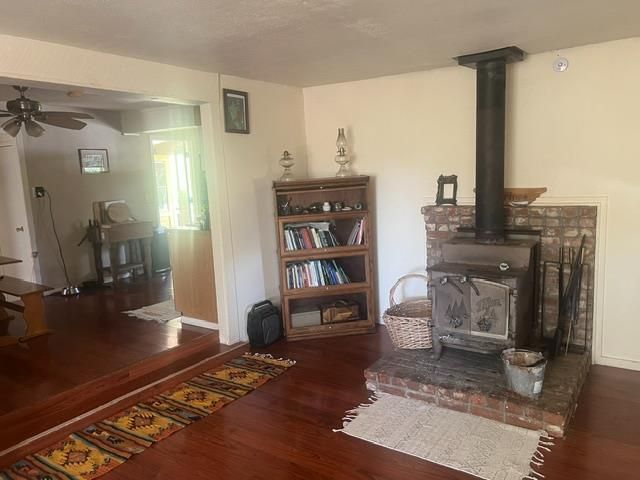 10678 Peoria Rd, Browns Valley, CA 95918