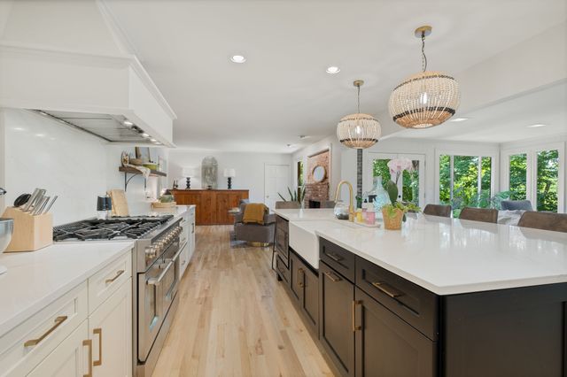 6355 Panorama Dr, Brentwood, TN 37027