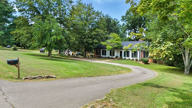 6355 Panorama Dr, Brentwood, TN 37027