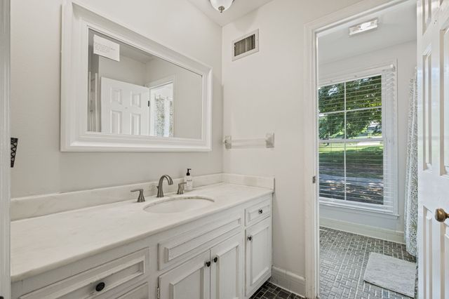 6355 Panorama Dr, Brentwood, TN 37027
