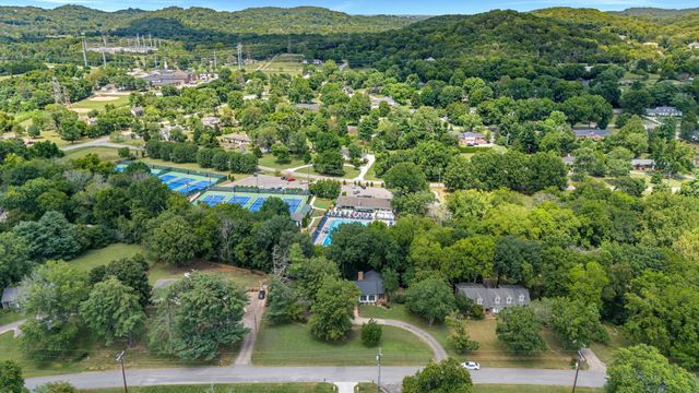 6355 Panorama Dr, Brentwood, TN 37027
