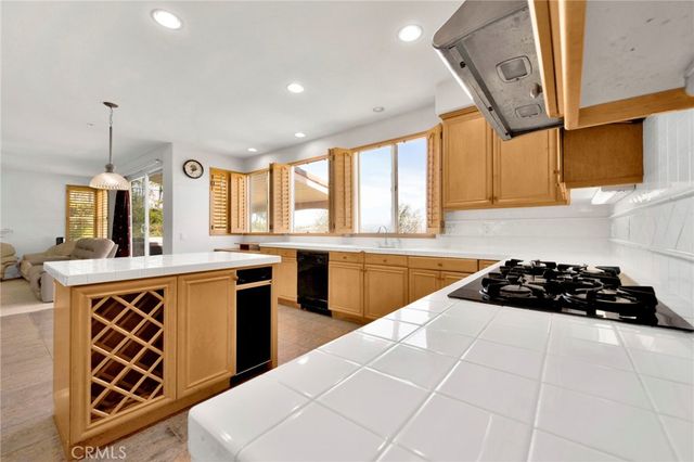 5936 Vista De La Luz, Woodland Hills, CA 91367