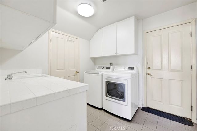 5936 Vista De La Luz, Woodland Hills, CA 91367