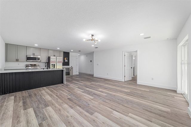 6839 SE 23RD AVENUE, Ocala, FL 34480