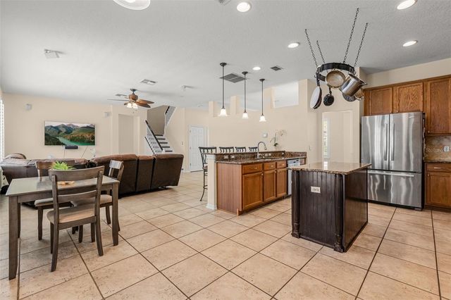 1573 ANNA CATHERINE DRIVE, Orlando, FL 32828