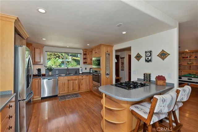 27721 Caribou, Lake Arrowhead, CA 92352