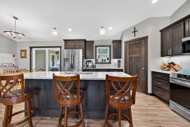 1822 Brooklyn PLACE, Holmen, WI 54636