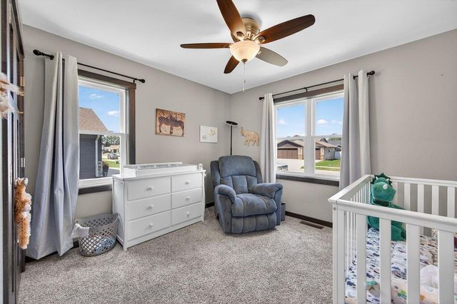 1822 Brooklyn PLACE, Holmen, WI 54636
