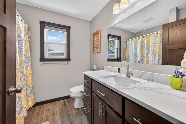 1822 Brooklyn PLACE, Holmen, WI 54636