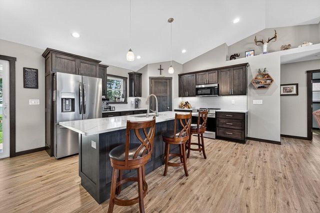 1822 Brooklyn PLACE, Holmen, WI 54636