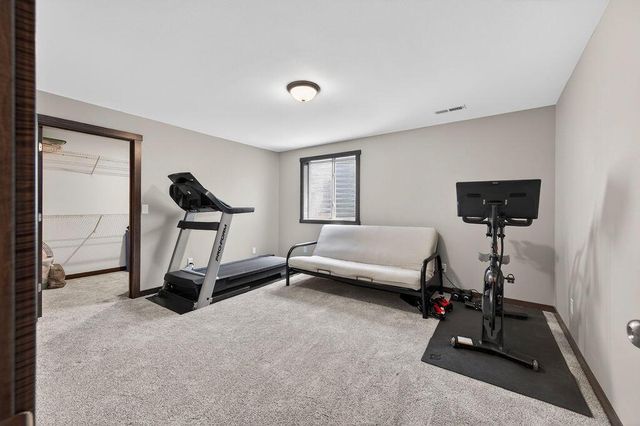 1822 Brooklyn PLACE, Holmen, WI 54636