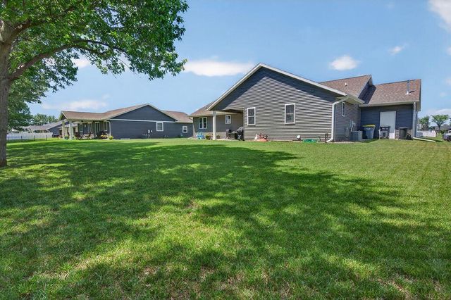 1822 Brooklyn PLACE, Holmen, WI 54636