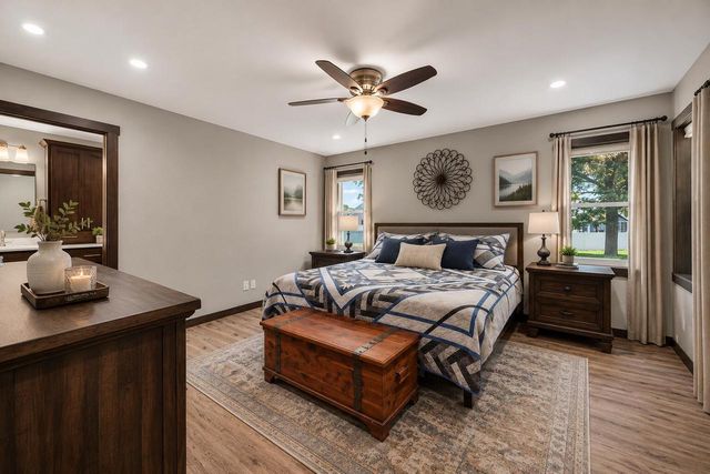 1822 Brooklyn PLACE, Holmen, WI 54636