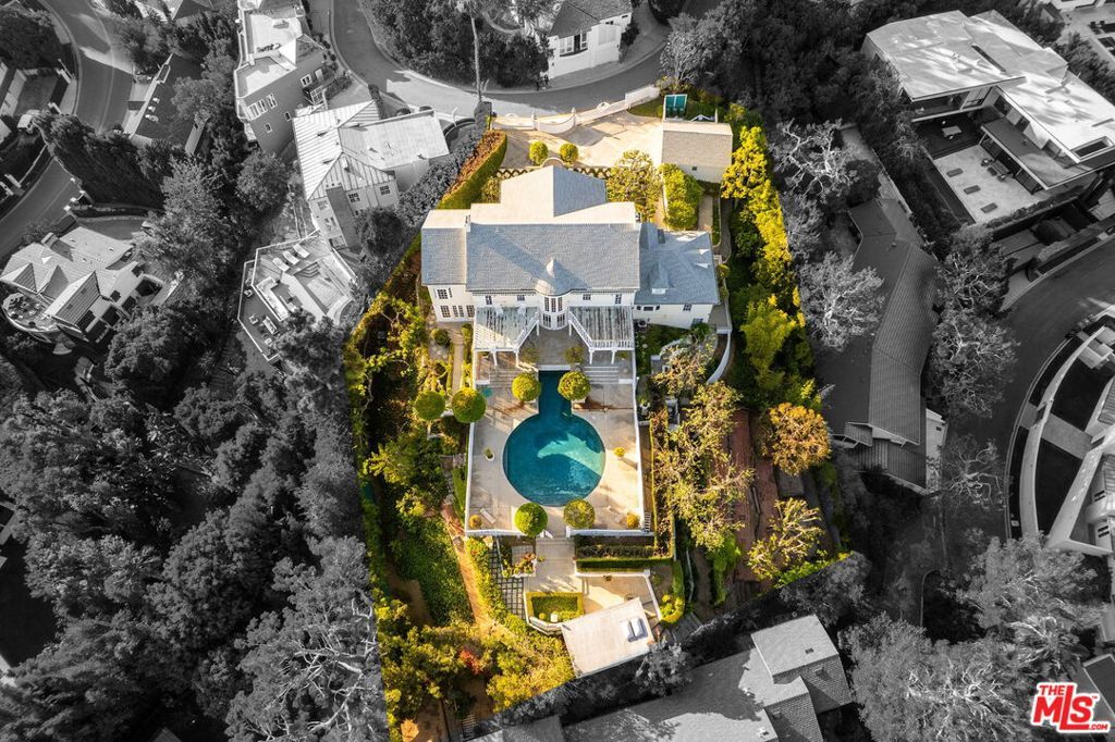 Image 48 of property listing at 1350 Belfast Drive, Los Angeles, CA 90069