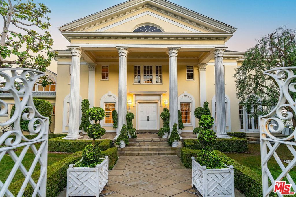 Image 5 of property listing at 1350 Belfast Drive, Los Angeles, CA 90069