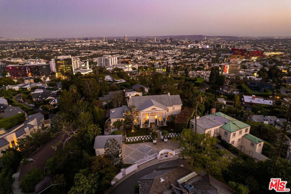 Image 52 of property listing at 1350 Belfast Drive, Los Angeles, CA 90069