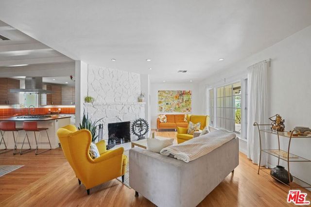5507 Van Noord Avenue, Van Nuys, CA 91401