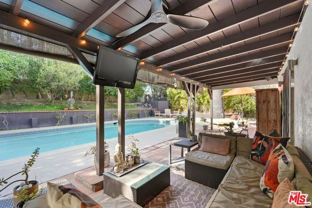 5507 Van Noord Avenue, Van Nuys, CA 91401