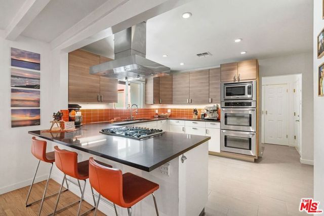 5507 Van Noord Avenue, Van Nuys, CA 91401