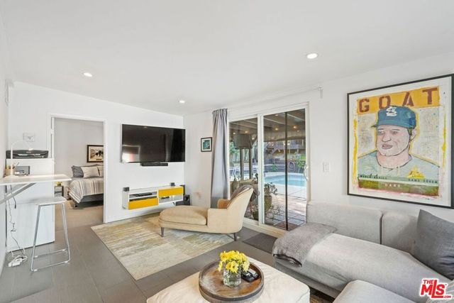 5507 Van Noord Avenue, Van Nuys, CA 91401