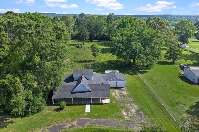 10553 White Oak Drive, Keithville, LA 71047