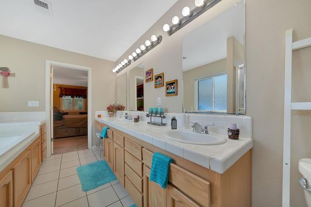 2031 Camanche Rd, Ione, CA 95640