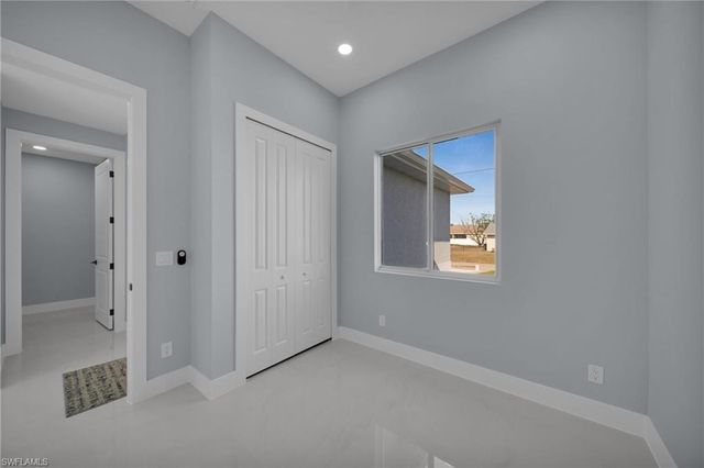 4201 7th ST SW, Lehigh Acres, FL 33976