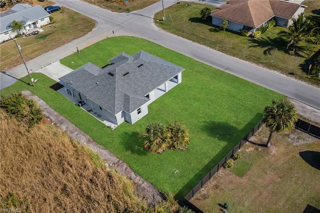 4201 7th ST SW, Lehigh Acres, FL 33976