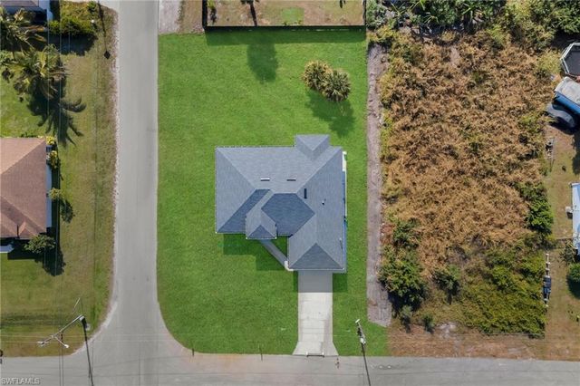 4201 7th ST SW, Lehigh Acres, FL 33976