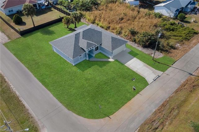 4201 7th ST SW, Lehigh Acres, FL 33976