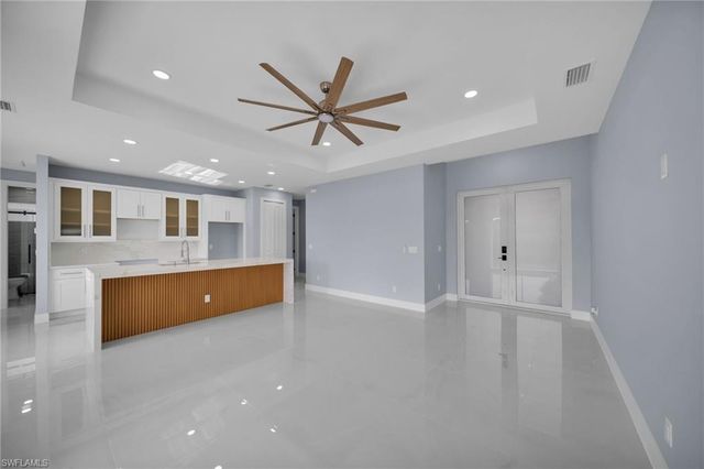 4201 7th ST SW, Lehigh Acres, FL 33976