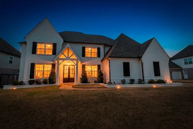 4917 MAPLE WALK DR, Lakeland, TN 38002
