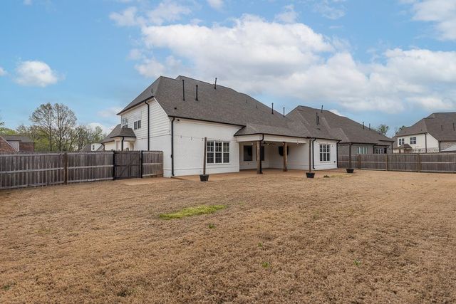4917 MAPLE WALK DR, Lakeland, TN 38002