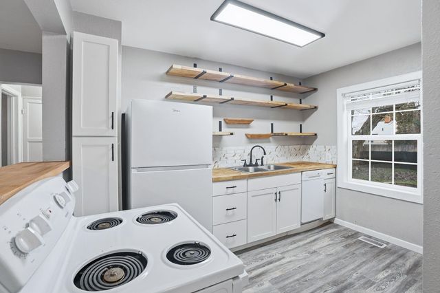 5623 E Parkwater Ave, Spokane, WA 99212