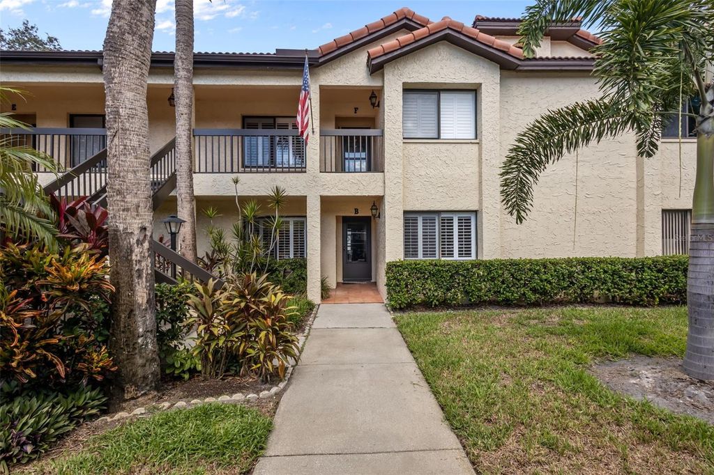 1801 E LAKE ROAD 18B, Palm Harbor, FL 34685