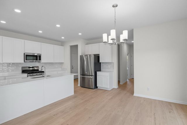 5692 Jaskula Lane, Schererville, IN 46375