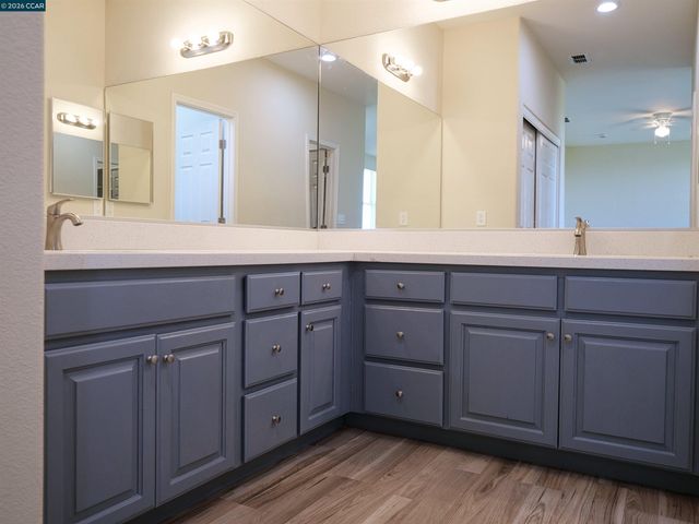 236 Comeabout Circle, Pittsburg, CA 94565