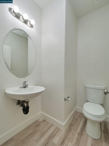 236 Comeabout Circle, Pittsburg, CA 94565