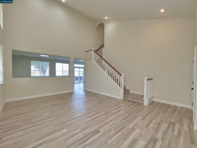 236 Comeabout Circle, Pittsburg, CA 94565