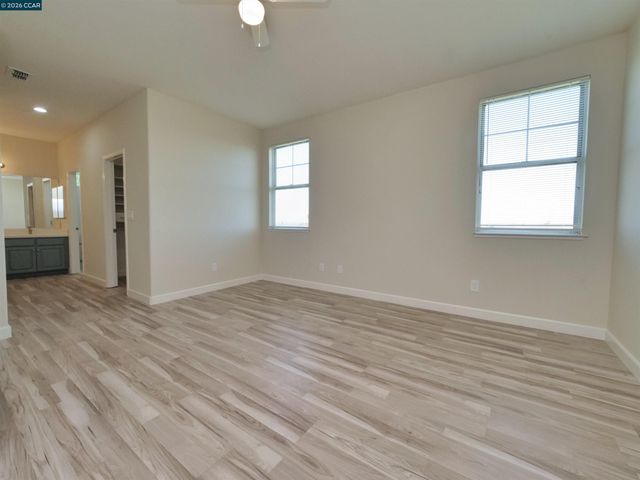 236 Comeabout Circle, Pittsburg, CA 94565