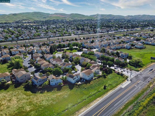 236 Comeabout Circle, Pittsburg, CA 94565