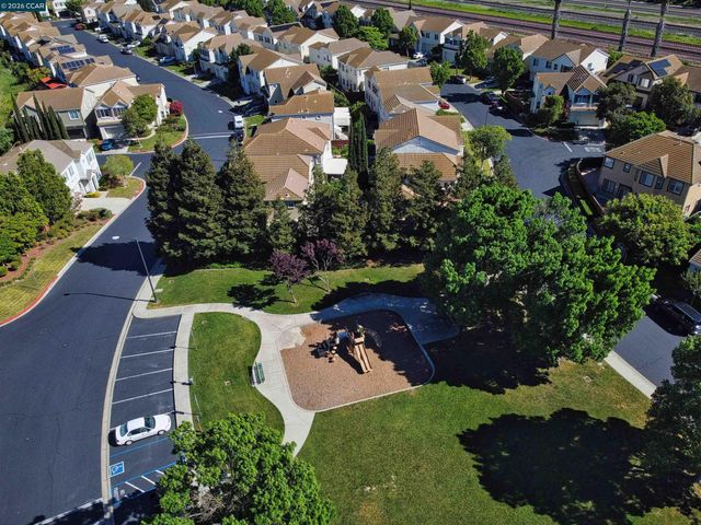 236 Comeabout Circle, Pittsburg, CA 94565