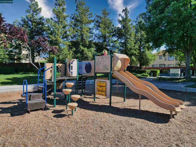 236 Comeabout Circle, Pittsburg, CA 94565