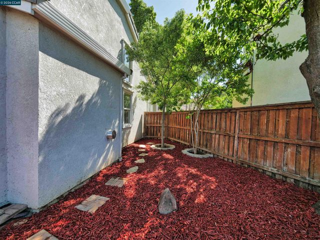 236 Comeabout Circle, Pittsburg, CA 94565