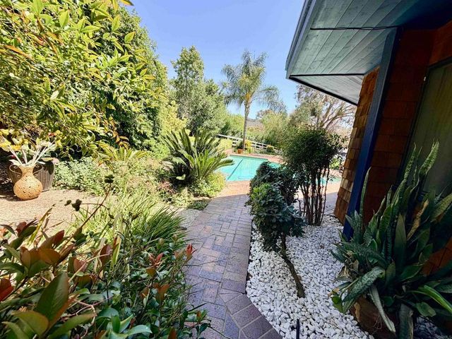 7063 Via Mariposa Norte, Bonsall, CA 92003